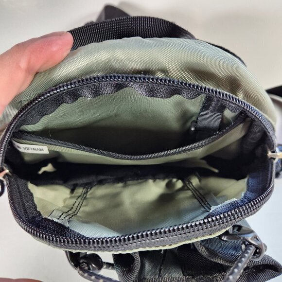 Mountain Equipment Fanny Pack Belt Bag Padded Outdoor Hiking Carryall Green - Picture 2 of 16